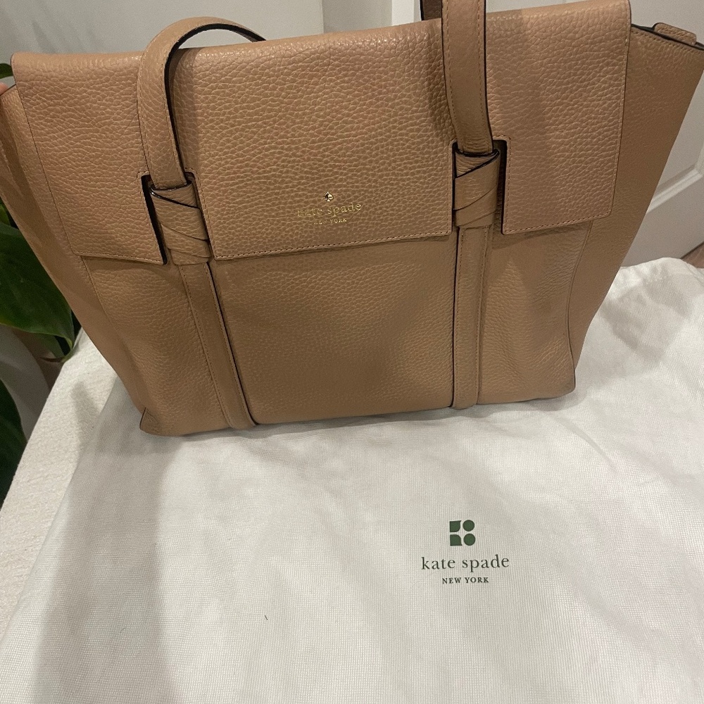Kate spade tote, gently used. Sold as is